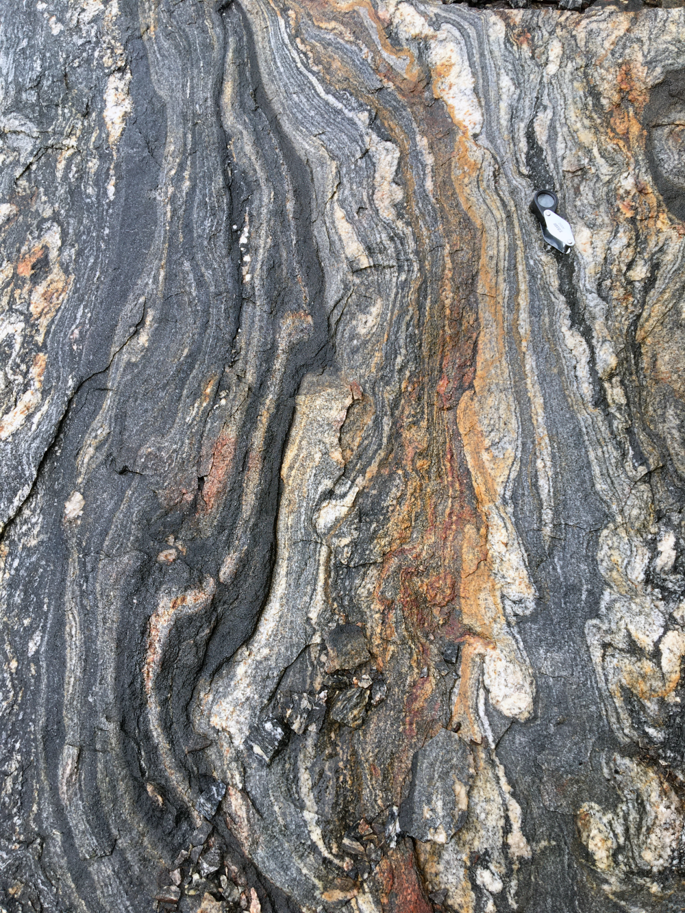 Mineralogia e Petrologia Metamórfica - Foto 4